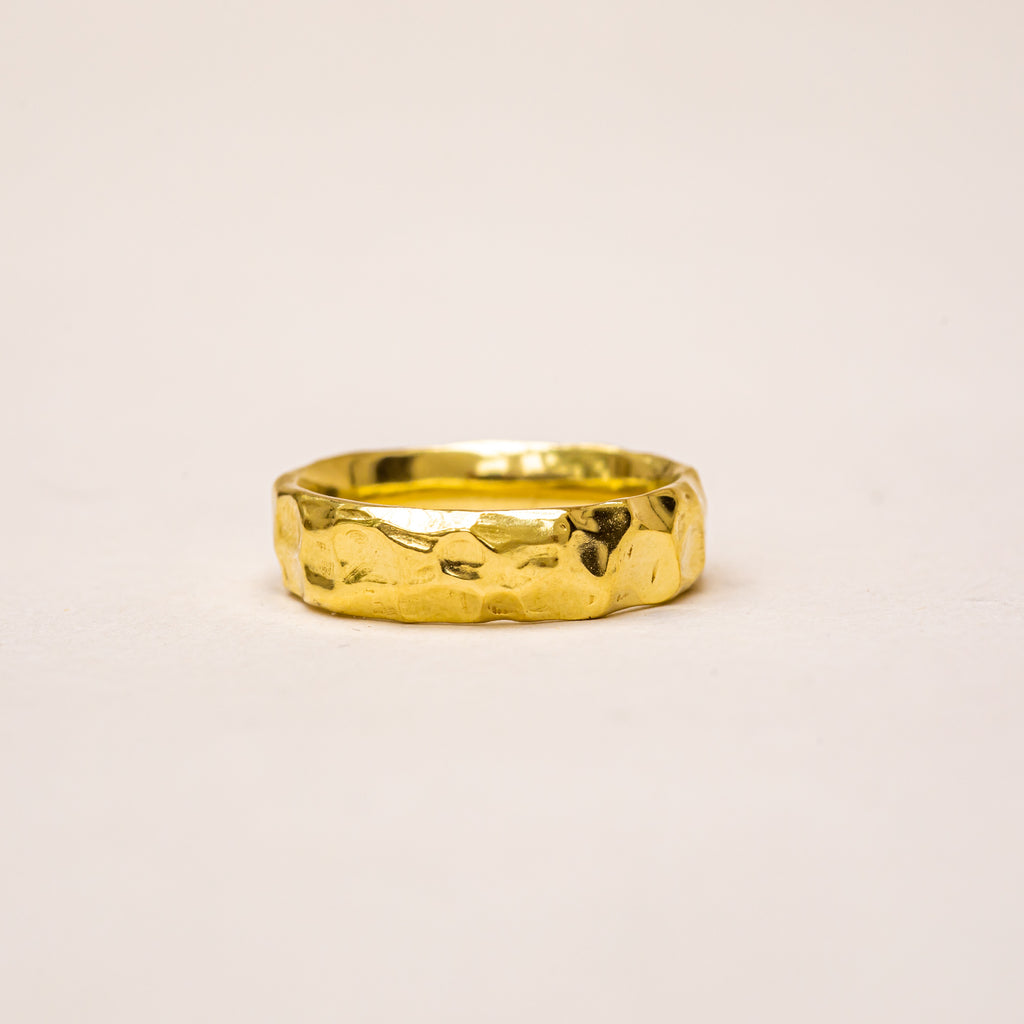18ct gold wide mens wedding band 