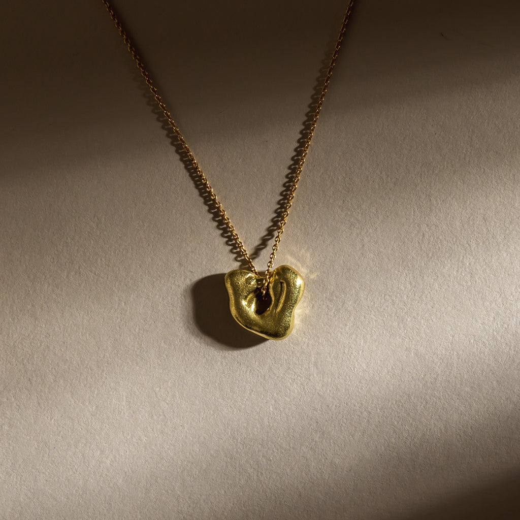 18ct yellow gold nugget pendant necklace