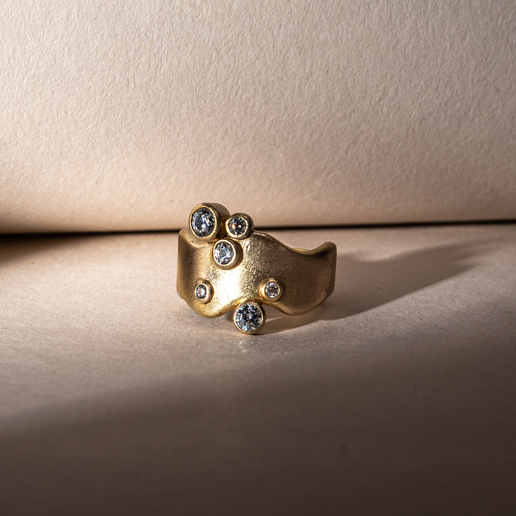 The Wide Bubbles Ring 18ct Fairtrade Gold