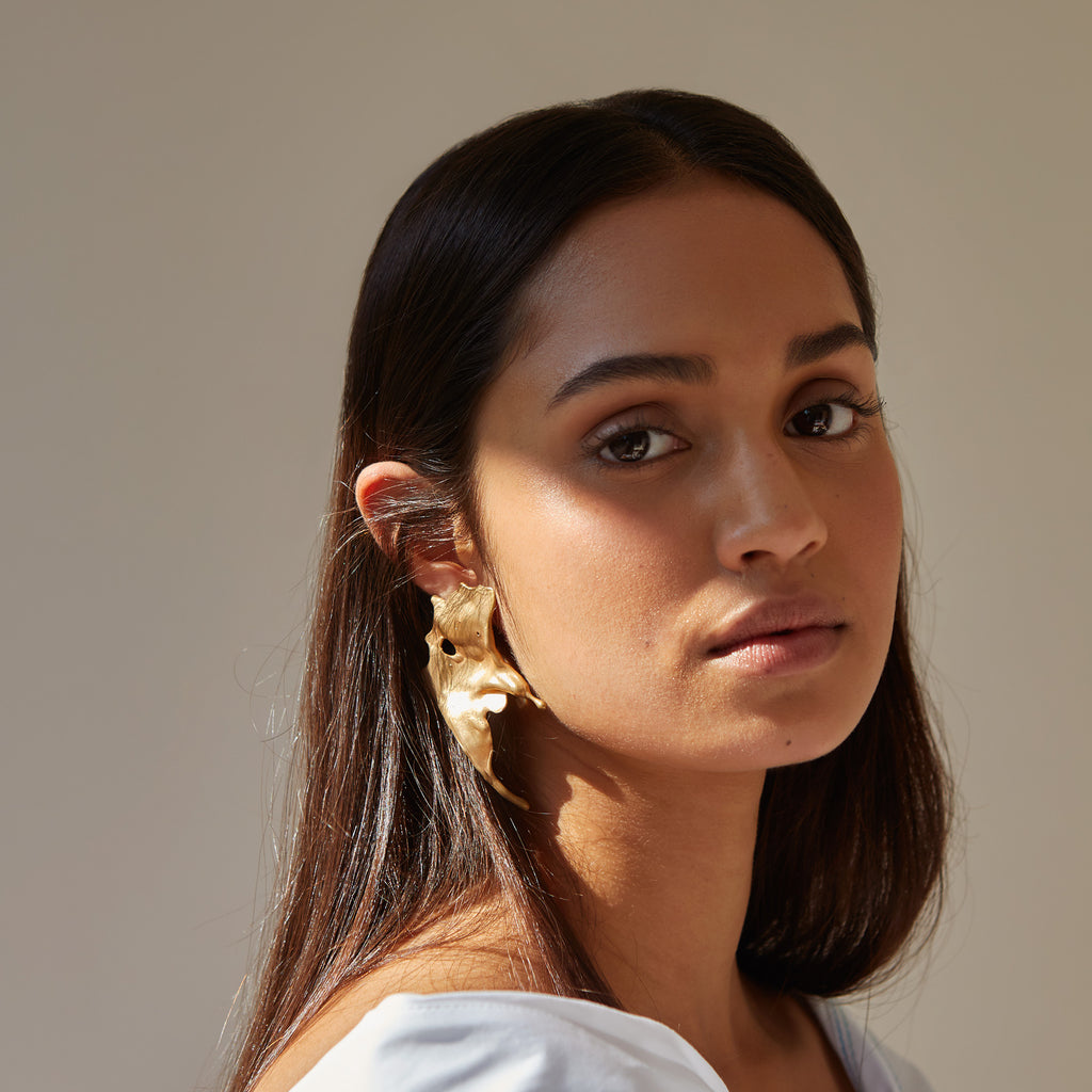 Rare abstract 18ct yellow gold earring